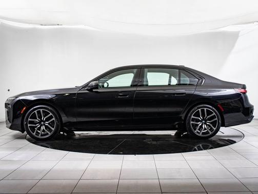 2023 BMW 760 760i xDrive