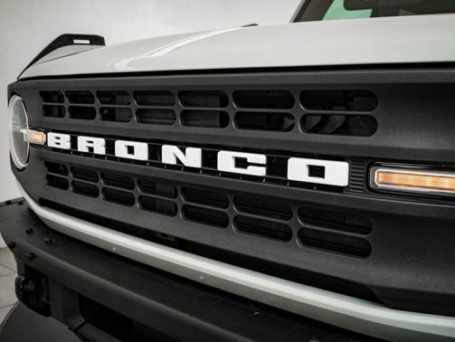 Cactus 2021 Ford Bronco Black Diamond