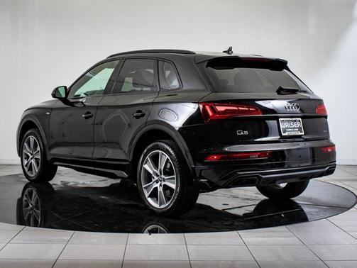 2025 Audi Q5 S line Premium