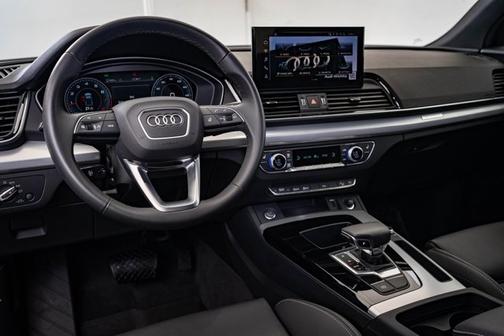 2025 Audi Q5 S line Premium
