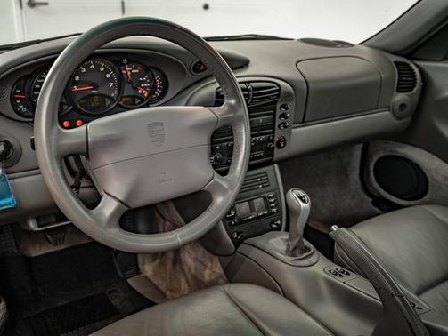 2001 Porsche 911 Carrera