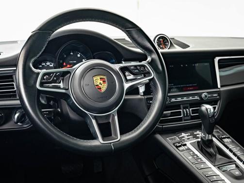 2021 Porsche Macan