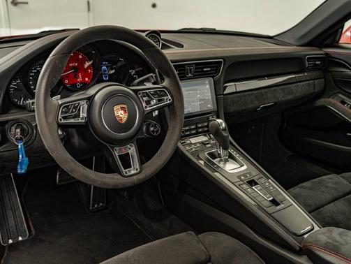 2017 Porsche 911 Targa 4 GTS