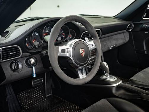 2011 Porsche 911 Carrera GTS