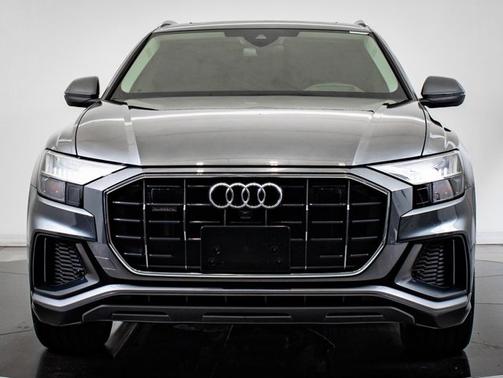 2023 Audi Q8 Prestige