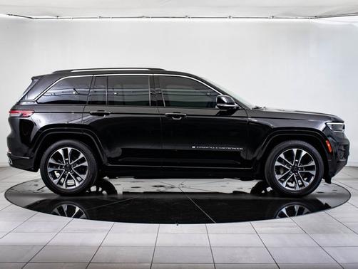 2023 Jeep Grand Cherokee Overland