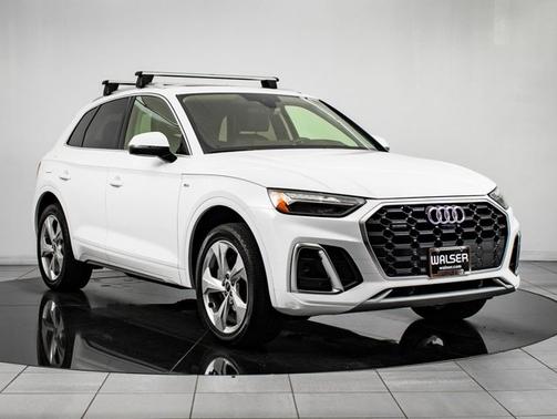 2023 Audi Q5 S line Premium Plus