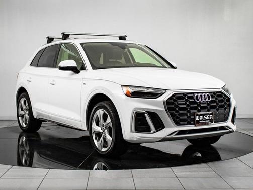 Ibis White 2023 Audi Q5 S line Premium Plus