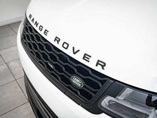 2021 Land Rover Range Rover Sport HSE Silver Edition