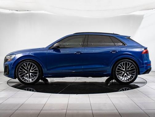 2024 Audi SQ8 Premium Plus