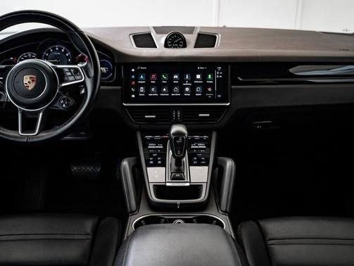 2022 Porsche Cayenne E-Hybrid