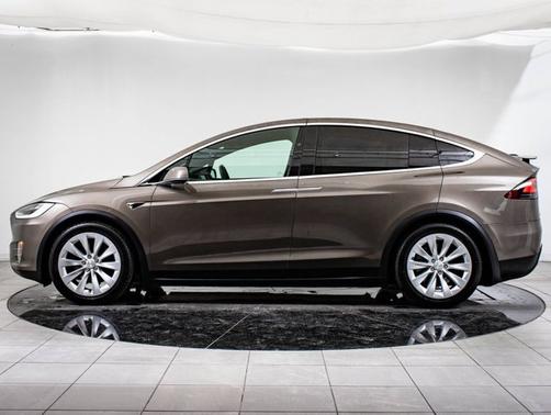 2016 Tesla Model X 90D