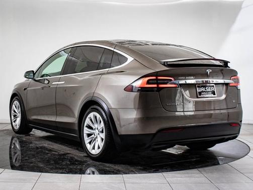 2016 Tesla Model X 90D