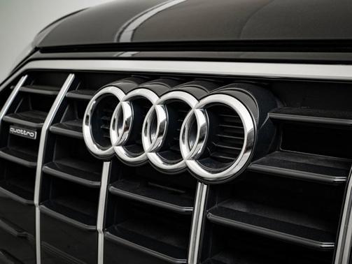 2023 Audi Q5 Premium