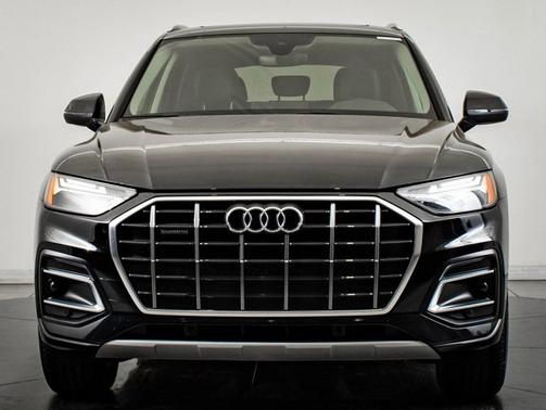 2023 Audi Q5 Premium