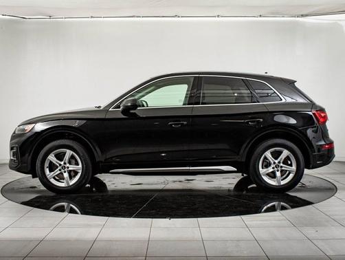 Black Metallic 2023 Audi Q5 Premium