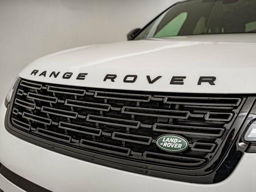 Fuji White 2025 Land Rover Range Rover Velar S