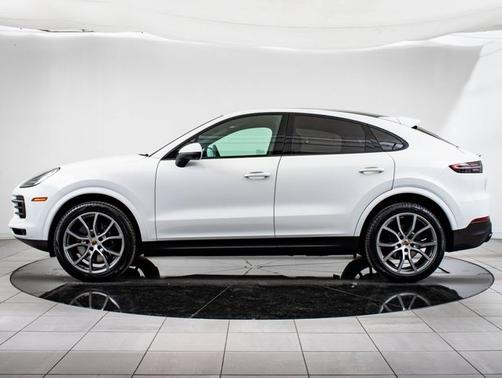 2023 Porsche Cayenne Platinum Edition