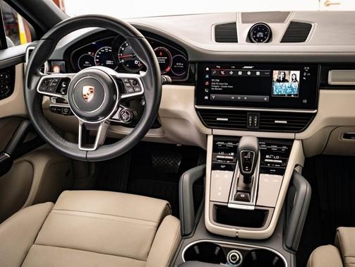 2023 Porsche Cayenne Platinum Edition