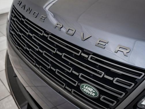 2024 Land Rover Range Rover Velar Dynamic SE