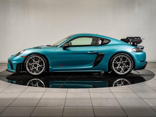 2024 Porsche 718 Cayman GT4 RS