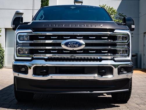 2024 Ford F-350 LARIAT