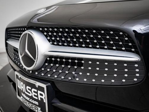 2017 Mercedes-Benz SL 550 Base