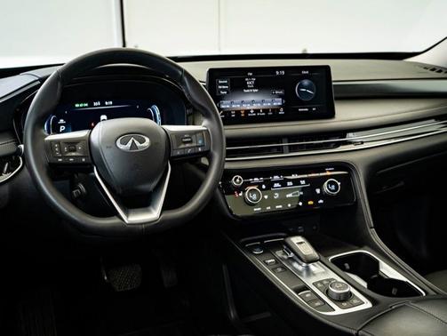 2024 INFINITI QX60 LUXE