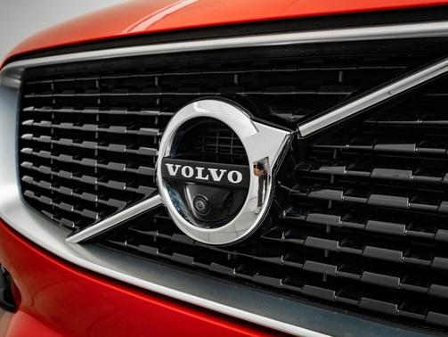 2018 Volvo XC90 T5 R-Design