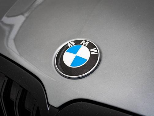 2023 BMW X7 M60i