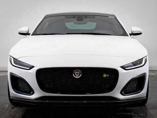 2022 Jaguar F-TYPE R