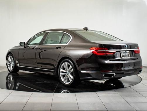 2016 BMW 750 i xDrive