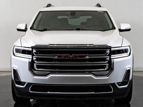 White Frost Tricoat 2020 GMC Acadia SLT