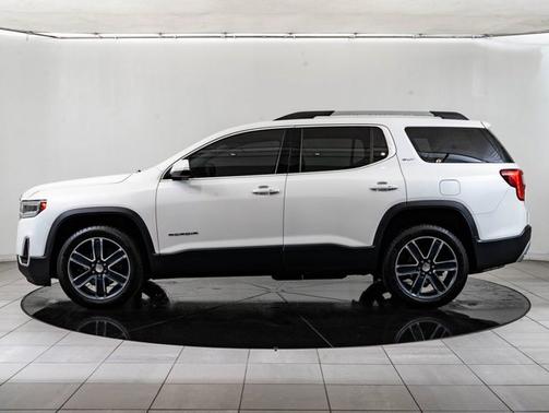 White Frost Tricoat 2020 GMC Acadia SLT