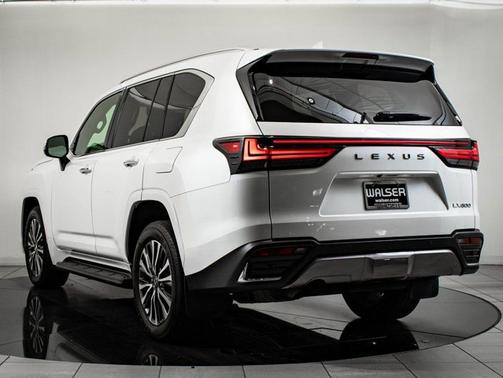 2024 Lexus LX 600 Premium