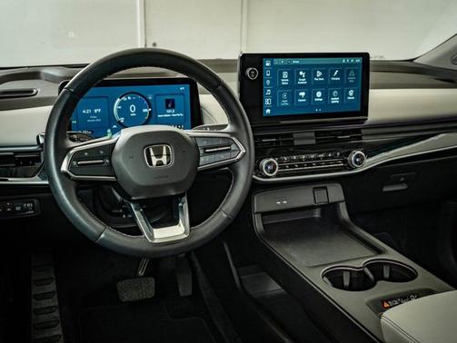 North Shore Pearl 2024 Honda Prologue Elite