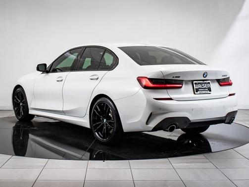 2020 BMW 330 i xDrive