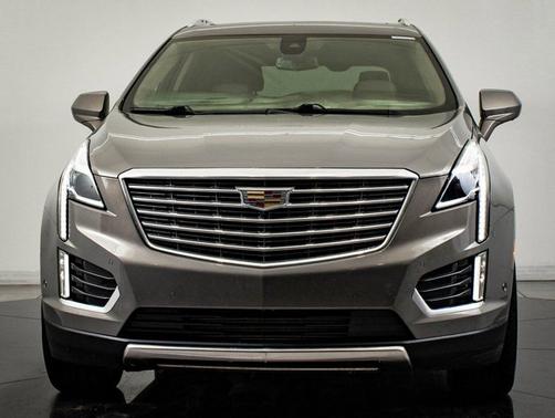 2018 Cadillac XT5 Platinum