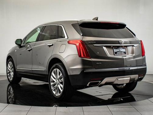 2018 Cadillac XT5 Platinum
