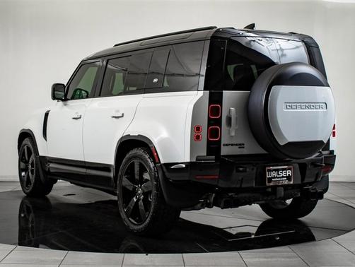 2023 Land Rover Defender X-Dynamic SE