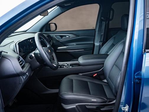 2024 Chevrolet Traverse FWD LS