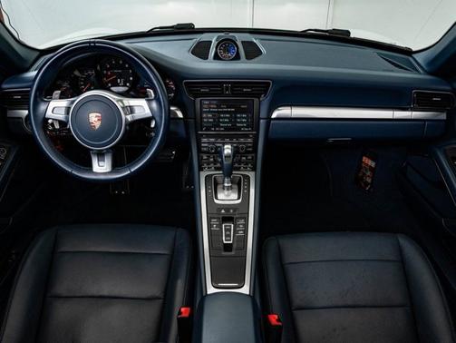 2015 Porsche 911 Carrera