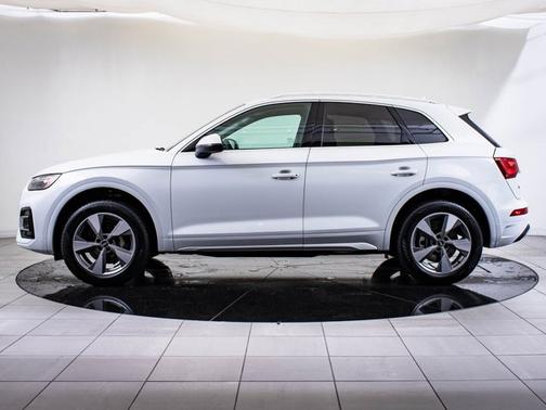 2023 Audi Q5 Premium Plus
