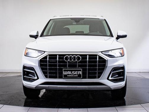 2023 Audi Q5 Premium Plus