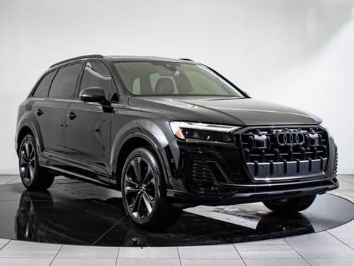 2025 Audi Q7 Premium Plus