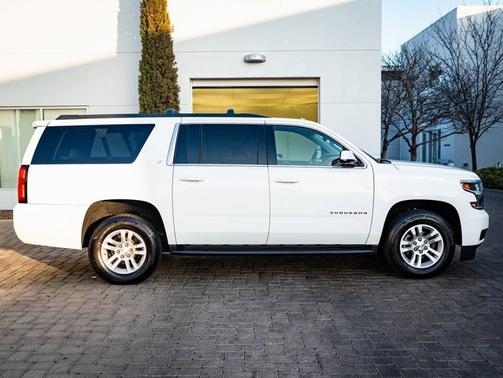2019 Chevrolet Suburban LT