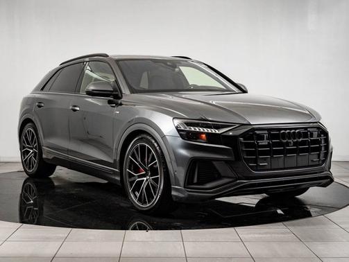 Daytona Gray Pearl Effect 2021 Audi Q8 Prestige