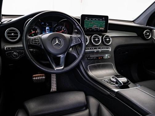 Polar White 2019 Mercedes-Benz GLC 300 Base