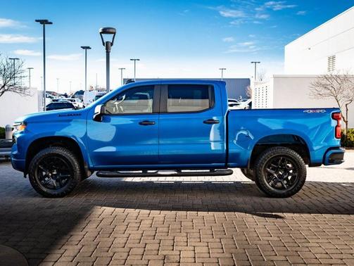 Glacier Blue Metallic 2022 Chevrolet Silverado 1500 Custom