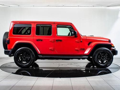 2020 Jeep Wrangler Sahara Altitude